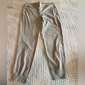 Orvis rip stop Jogger Pants in Light Gray- 16